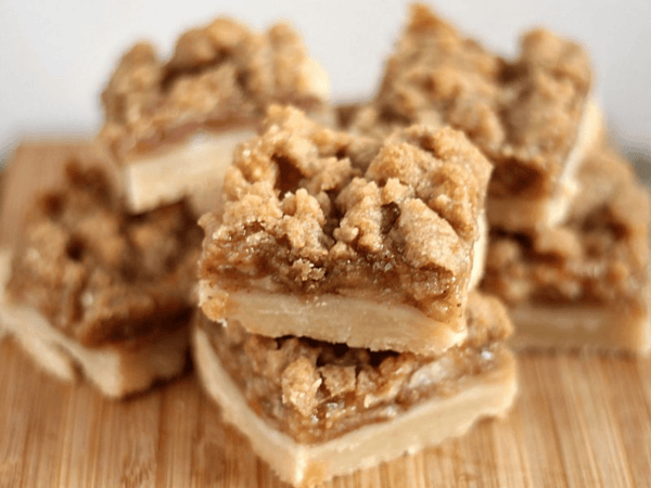 Apple Shortbread Bars, just in time for Thanksgiving!
