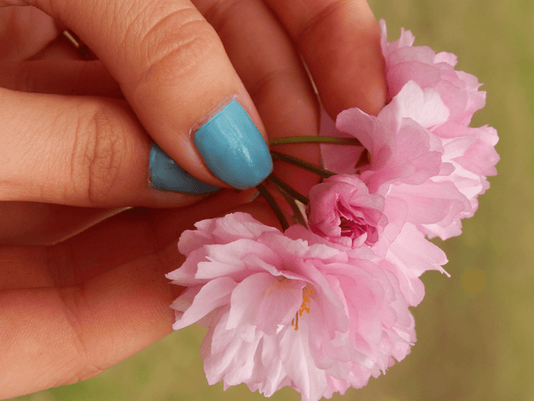 7 Summer Nail Polish Colors